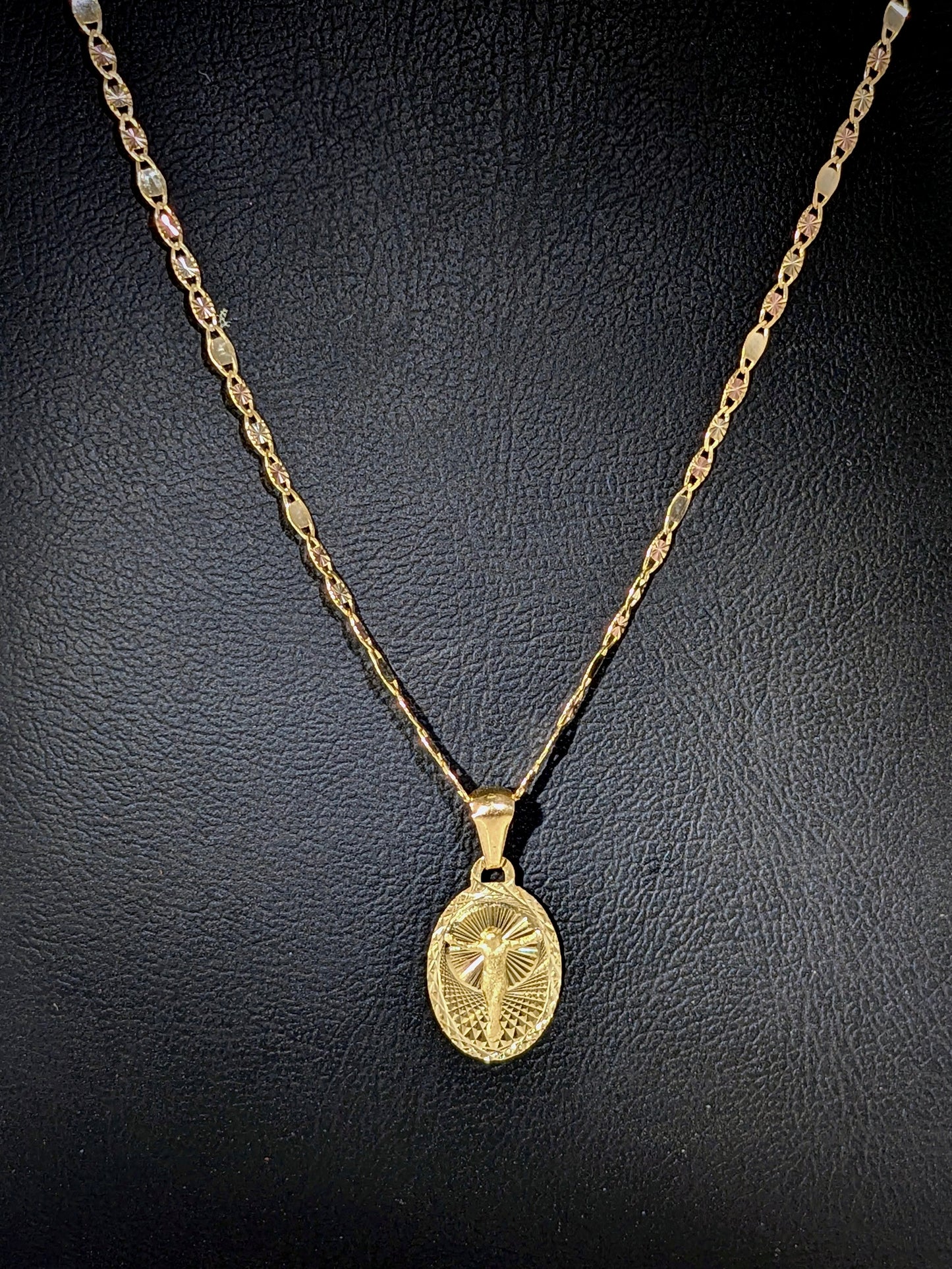 3 Colores Oval Cristo